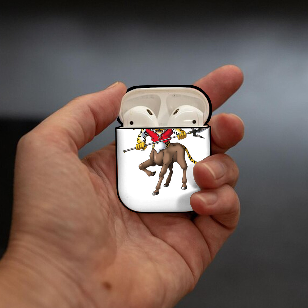 ドラゴンクエスト Doragon Kuesuto Dragon Quest AirPods 第2世代保護ケース ハードシェル ブラック 耐衝撃・防指紋・カラビナ付き