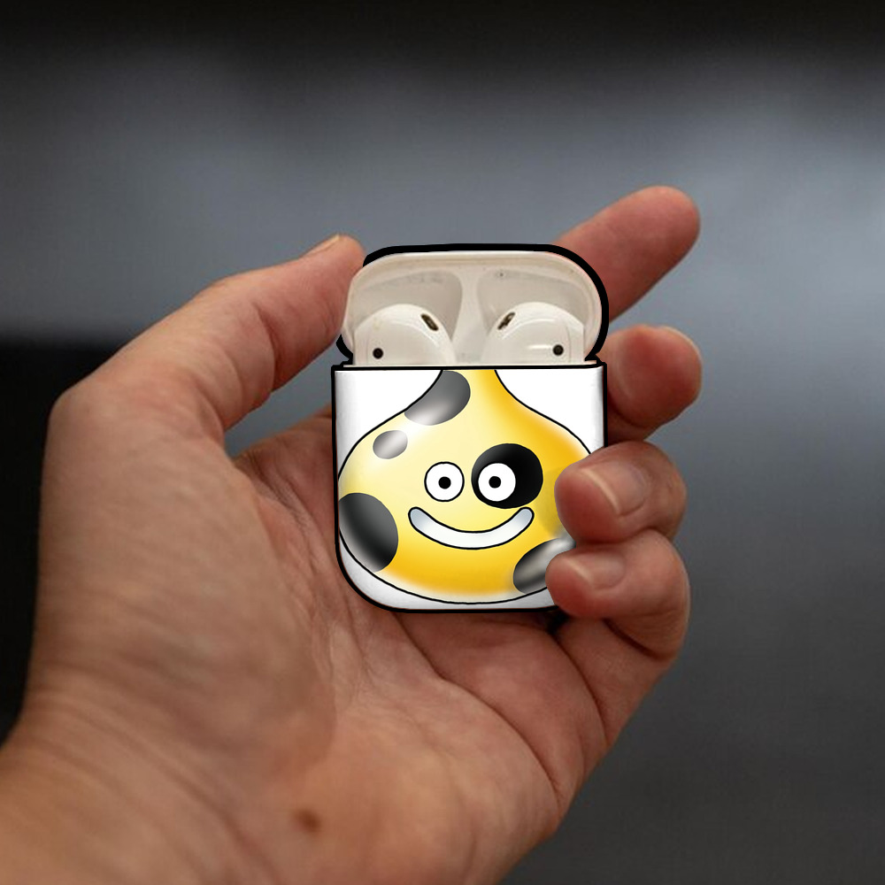 ドラゴンクエスト Doragon Kuesuto Dragon Quest AirPods 第2世代保護ケース ハードシェル ブラック 耐衝撃・防指紋・カラビナ付き